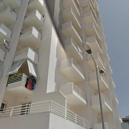 Comfortable L&n * Vlorë